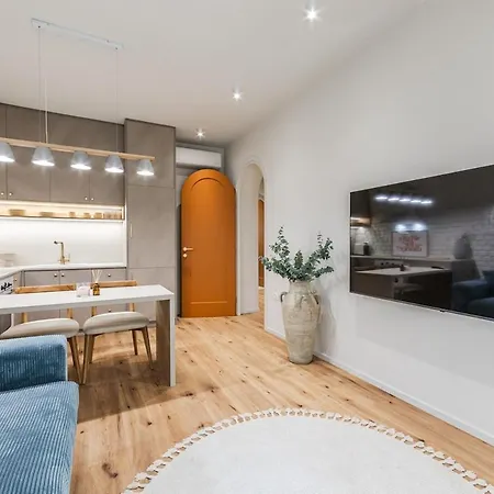 The Homey Flat Stylish 2br By Pikhost *