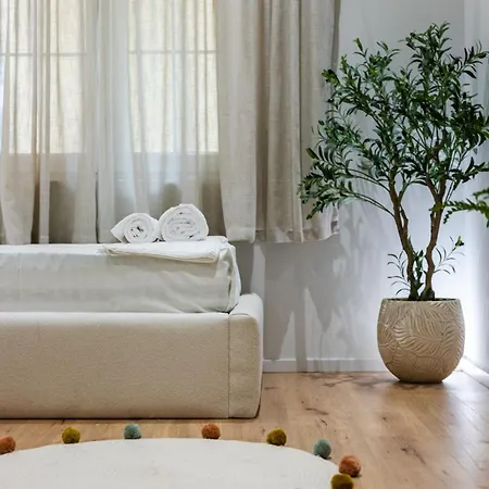 Appartement The Homey Flat Stylish 2br By Pikhost Tirana