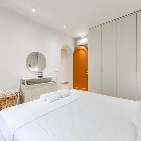 The Homey Flat Stylish 2br By Pikhost