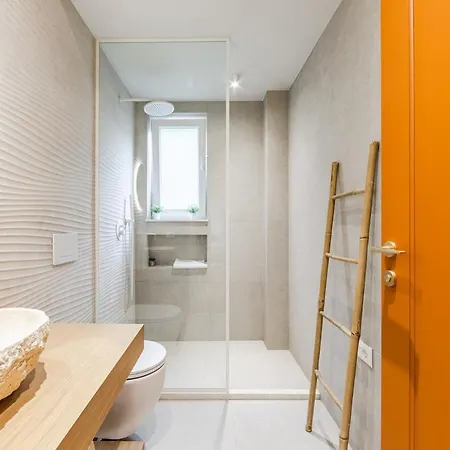 The Homey Flat Stylish 2br By Pikhost * Tirana