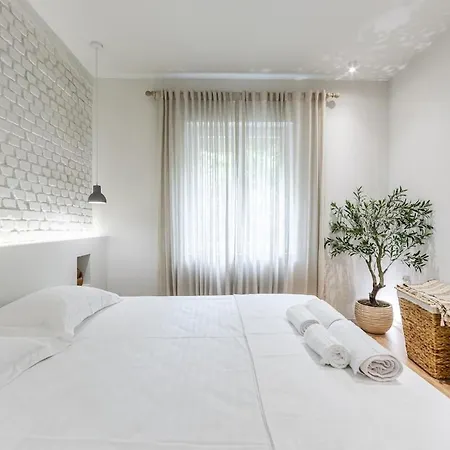 The Homey Flat Stylish 2br By Pikhost